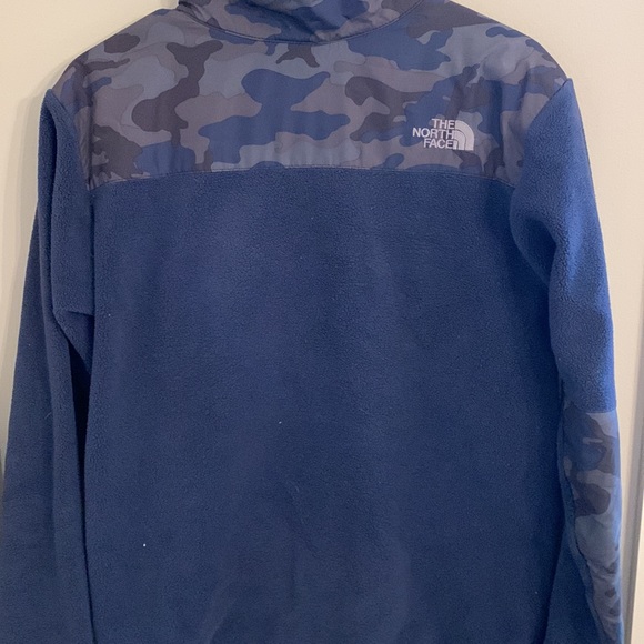 Boys North Face Fleece zip up - Picture 6 of 7